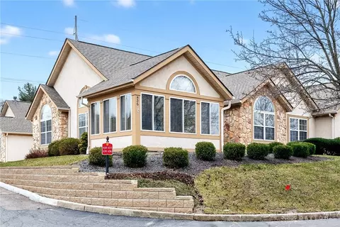 436 Birkdale Village Dr, Dayton, OH 45458
