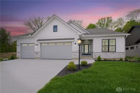 9197 Remy Ct, Dayton, OH 45458