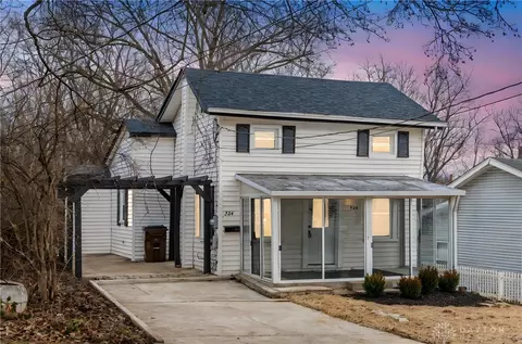 224 W Warren St, Lebanon, OH 45036