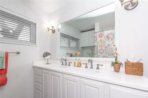 1105 Chateau Dr, Kettering, OH 45429 photo 18