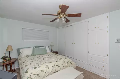 1105 Chateau Dr, Kettering, OH 45429 photo 24