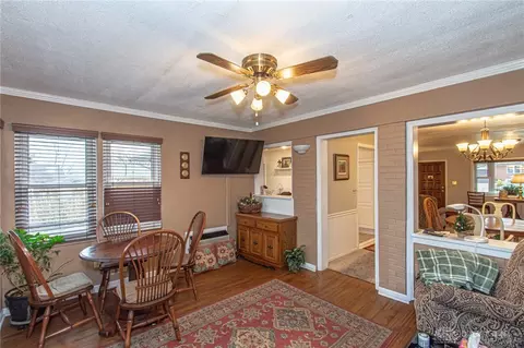 1105 Chateau Dr, Kettering, OH 45429 photo 11