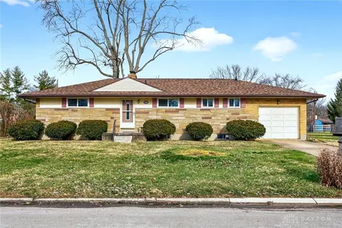 831 Princewood Ave, Dayton, OH 45429