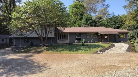2131 Simison Rd, Spring Valley, OH 45370 photo 2