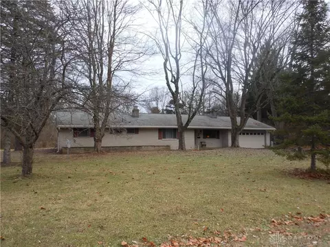 7644 Walmac, Huber Heights, OH 45424