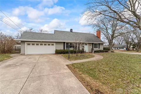 861 Gardner Rd, Dayton, OH 45429