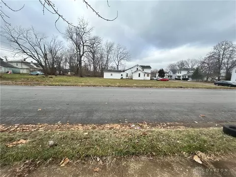 405 W Southern Ave, Springfield, OH 45506 photo 6