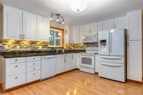712 Rockhill Ave, Kettering, OH 45429 photo 8