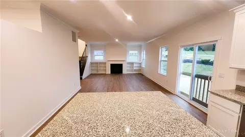 Living - 4 Chestnut St, Springboro, OH 45066 photo 2 of 2