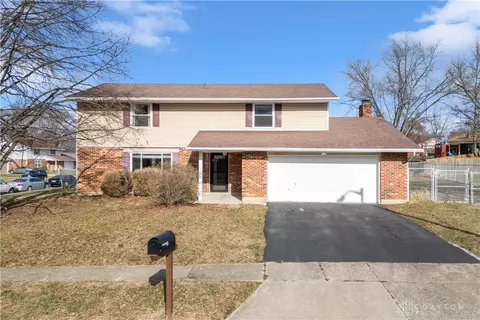 4901 Wakeview Ct, Dayton, OH 45424