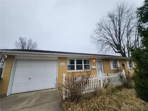 1480 Texas Dr, Xenia, OH 45385