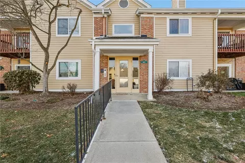 84 Mallard Glen Dr #8, Dayton, OH 45458