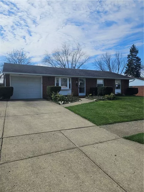 6510 Longford Rd, Dayton, OH 45424