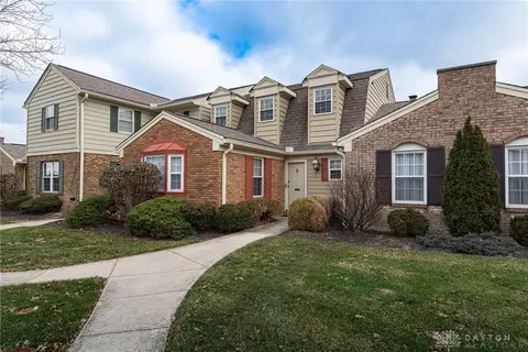 7785 Thomas Jefferson Ln, Washington Township, OH 45459
