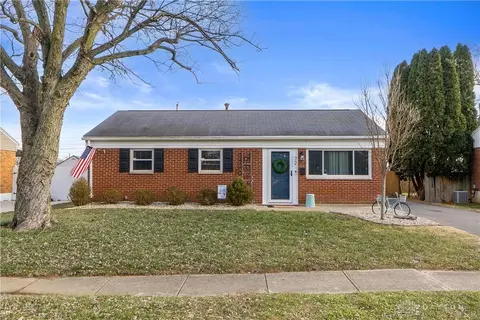 72 Quinby Ln, Dayton, OH 45432