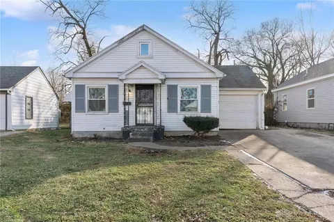 2942 Melbourne Ave, Dayton, OH 45417