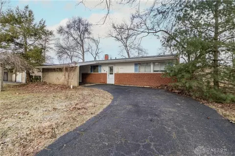 8990 Mockingbird Ln, Cincinnati, OH 45231 photo 3