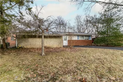 8990 Mockingbird Ln, Cincinnati, OH 45231 photo 2