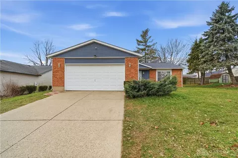2764 Highland Village Ln, Miamisburg, OH 45342