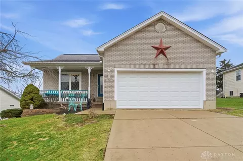 74 Thornhill Dr, Hamilton, OH 45013