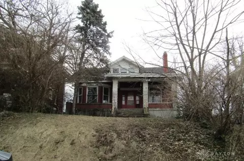517 Riddle Rd, Cincinnati, OH 45220