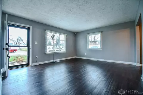 Living - 2416 Suffolk Ct, Kettering, OH 45420 photo 1 of 5