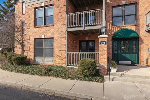 Exterior - 791 Ashton Cir #103, Dayton, OH 45429 photo 4 of 5