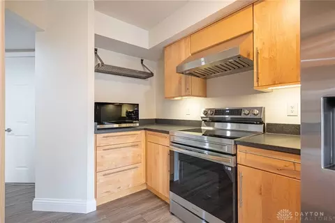 Kitchen - 791 Ashton Cir #103, Dayton, OH 45429 photo 3 of 3