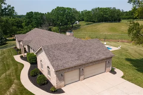 Exterior - 5152 S Tecumseh Rd, Springfield, OH 45502 photo 22 of 24