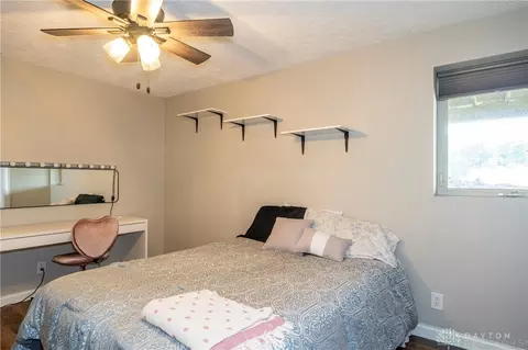 Bedroom - 5152 S Tecumseh Rd, Springfield, OH 45502 photo 7 of 10