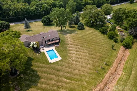 View/Area - 5152 S Tecumseh Rd, Springfield, OH 45502 photo 2 of 9