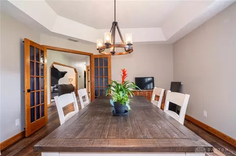 Dining - 5152 S Tecumseh Rd, Springfield, OH 45502 photo 2 of 2
