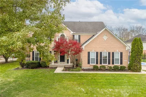 5335 Conifer Dr, Mason, OH 45040