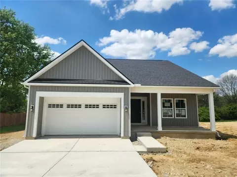 1565 N Fairfield Rd, Beavercreek, OH 45432