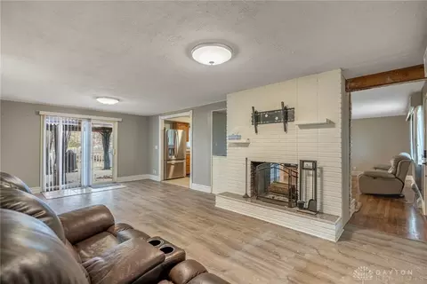 Living - 646 Marieda Dr, Cincinnati, OH 45245 photo 7 of 7
