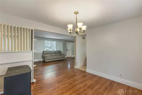 Living - 646 Marieda Dr, Cincinnati, OH 45245 photo 4 of 7