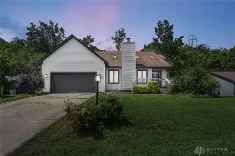 7626 Morning Mist Cir, Dayton, OH 45426