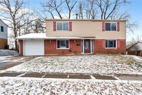 6308 Hemingway Rd, Dayton, OH 45424