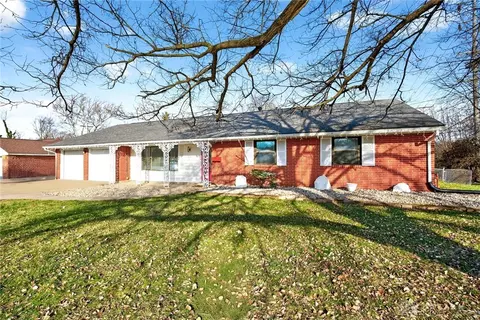 Exterior - 2185 Bending Willow Dr, Kettering, OH 45440 photo 10 of 11