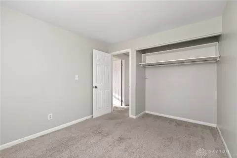 Bedroom - 2185 Bending Willow Dr, Kettering, OH 45440 photo 6 of 8