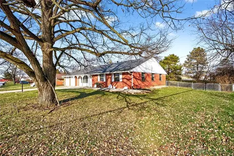 Exterior - 2185 Bending Willow Dr, Kettering, OH 45440 photo 11 of 11