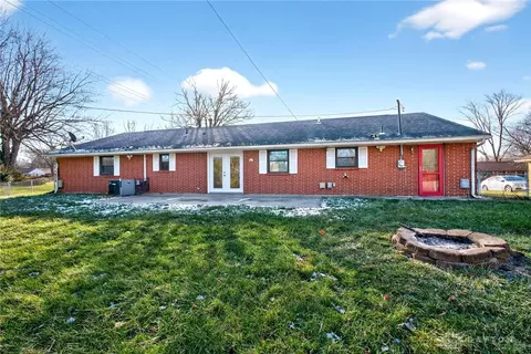 Exterior - 2185 Bending Willow Dr, Kettering, OH 45440 photo 4 of 11