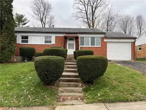 130 Oak St, Fairborn, OH 45324