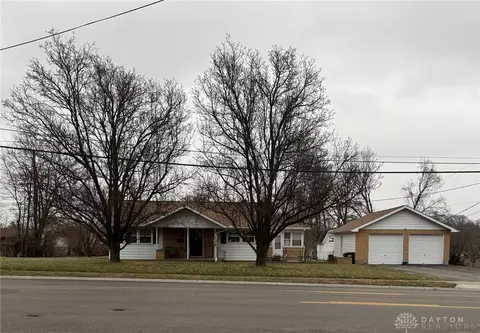 1708 S Maple Ave, Fairborn, OH 45324