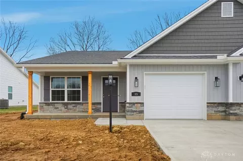 65 Timber Creek Dr, Carlisle, OH 45005