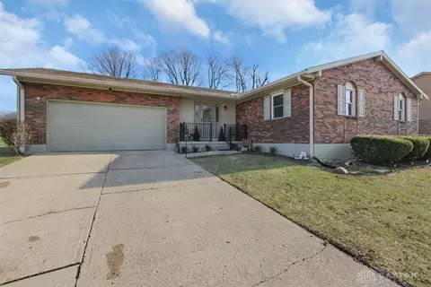 2280 Trinity Dr, Middletown, OH 45044