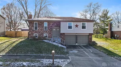 1532 Vista Ridge Dr, Miamisburg, OH 45342