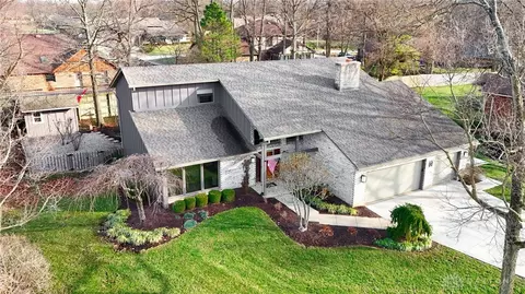 6810 Trailview Dr, Dayton, OH 45414