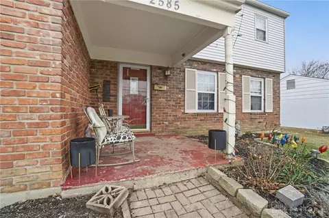 Exterior - 2585 Fulbourne Dr, Cincinnati, OH 45231 photo 3 of 9