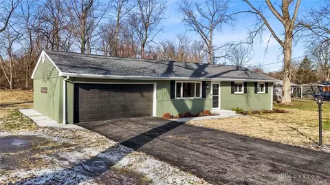 6745 Catskill Dr, Franklin, OH 45005 photo 3